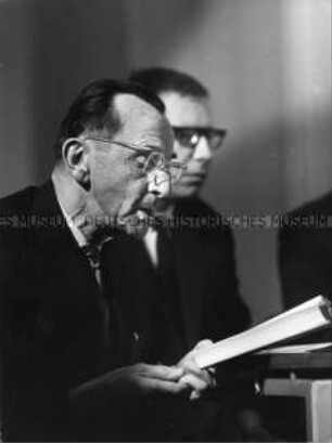 Bruno Apitz und Helmut Baier (rechts)