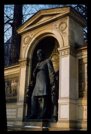 v.Graefe-Denkmal 21.2.78.