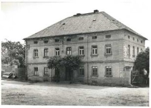 Burkau-Großhänchen. Herrenhaus (19. Jh.) des Ritterguts (Geburtshaus des sorbischen Schriftstellers Arnošt Muka (Ernst Mucke))