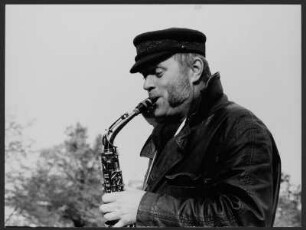 Ernst-Ludwig Petrowsky : Portrait des Jazz-Saxophonisten Ernst-Ludwig Petrowsky