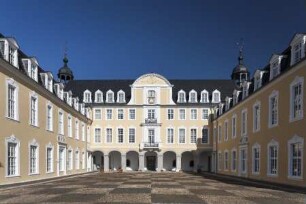Schloss Oranienstein — Ehrenhof
