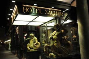 Wien - Hotel Sacher : Abendansicht des Hotels Sacher in Wien, 2008