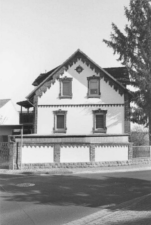 Wohnhaus; Gründau, Gelnhäuser Straße 37