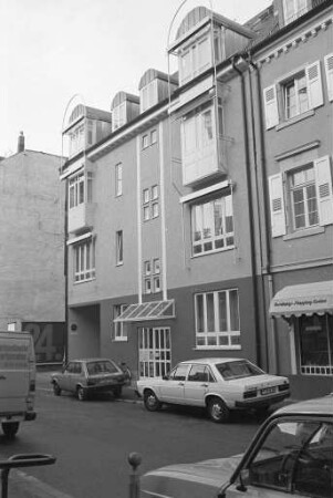 Wohnheim für Zivildienstleistende der Fördergesellschaft "Haus des behinderten Kindes" in der Waldhornstraße 29