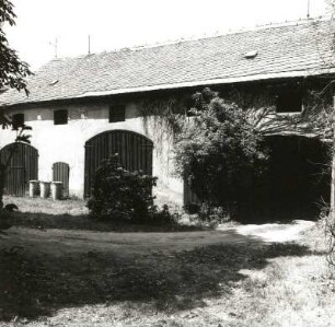 Lengenfeld-Plohn, Plohner Hauptstraße 17. Pfarrhof. Scheune. Hofansicht