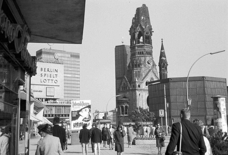 Berlin: Gedächtniskirche vom Zoo-Palast