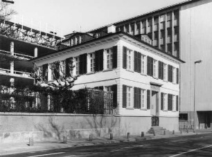 Hermann-Schlosser-Haus, Main Palais (Villa); Frankfurt, Untermainkai 4