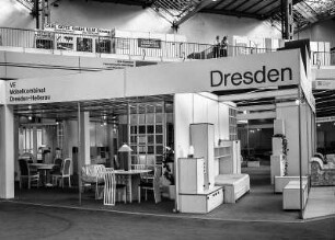 Ausstellungsfläche des VE Möbelkombinates Dresden-Hellerau