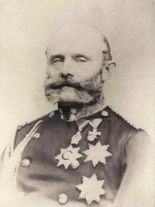 Freiherr Rudolf Wagner von Frommenhausen, Generalmajor, Kriegsminister von 1868-1870, in Uniform und Orden, Brustbild in Halbprofil