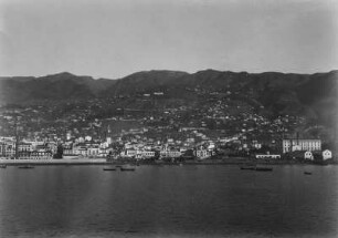 Stadt an der Küste : Blick auf eine brasilianische Stadt an der Küste.
