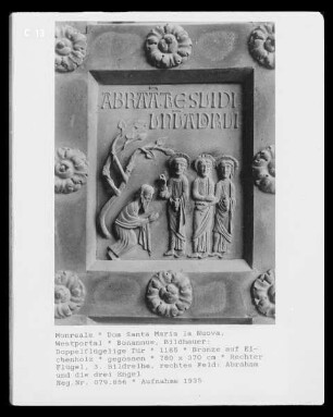 Bronzetür des Westportals — Abraham verehrt die drei Männer