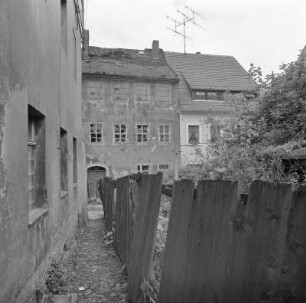 Bautzen, Blick aus der Kleinen Predigergasse zur Messergasse : Bautzen. Blick aus der Kleinen Predigergasse auf eine Häusergruppe in der Messergasse