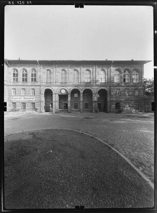 Delitzsch. Oberer Bahnhof. Empfangsgebäude (1872). Stadtseite