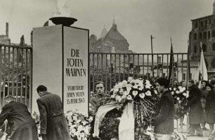 Friedenskundgebung am 13. Februar 1953 "Die Toten mahnen"