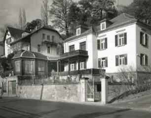 Dresden-Wachwitz, Pillnitzer Landstraße 157. Villa mit Pavillon (1801/1850 und um 1900)