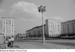 Teilansicht der Stalinallee
