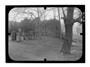 Meyenburg. Schloß (15. Jh., Umbau 1865-1866; F. Adler). Parkseite des Ostflügels