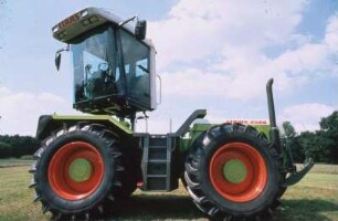 Fotografie: Systemtraktor, Trägerfahrzeug