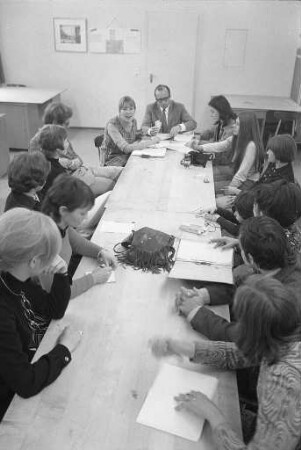 Einrichtung einer Kindertagesstätte für Gastarbeiterkinder in der Kriegsstraße 115 durch die Arbeiterwohlfahrt Karlsruhe