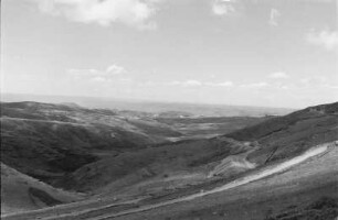 Die Scio-Hochfläche : Berglandschaft mit Landstraße