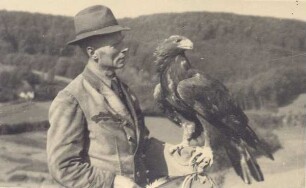 Adolf Deppe, der Gründer der Adlerwarte. Detmold. Berlebeck