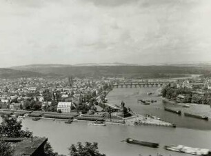 Koblenz, Ansicht von Osten mit Deutschem Eck von der Festung Ehrenbreitstein moselaufwärts