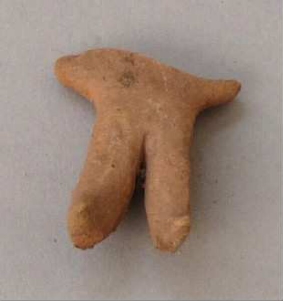 Figurine en argile (fragment)