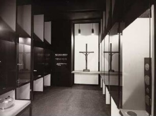 XI. Triennale Mailand, Deutsche Abt., Altarkreuz von Hans Mettel