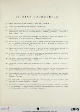 Vitrine voorwerpen (Nr. 333-345)