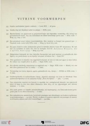 Vitrine voorwerpen (Nr. 333-345)
