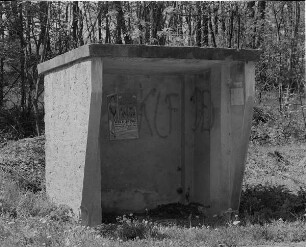 Glauchau, Bushaltestelle mit Wartehäuschen zwischen Glauchau und Oberglauchau