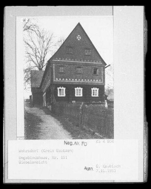 Sohland an der Spree-Wehrsdorf, Lessingstraße? Wohnhaus (Umgebindehaus; ehemals Nummer 151). Giebelansicht