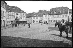 Ronneburg. Oberer Markt mit Pferd