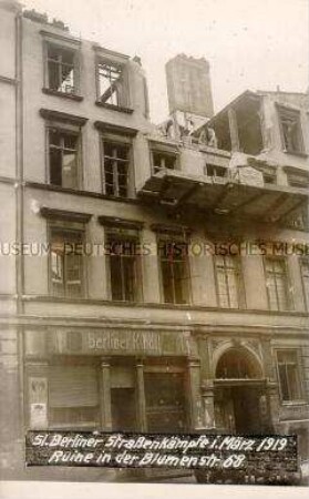 Stark beschädigtes Haus in der Blumenstraße