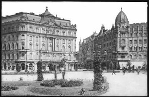 Budapest. Kertész M. Papir raktára, Szabadságtér, City kávéház : Budapest. Papiergeschäft Kertész und Stadtcafé auf dem Freiheitsplatz