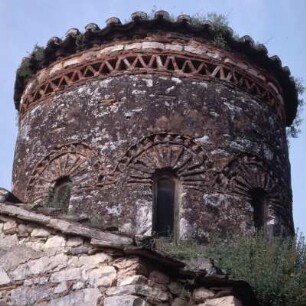 Agios Vasilios. tis Gefiras. Bei Arta. Der hohe Kappeltambour. FR 11.5.84