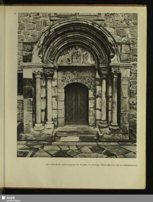 Das romanische Südwestportal der Basilika des einstigen Marienklosters auf dem Münzenberg