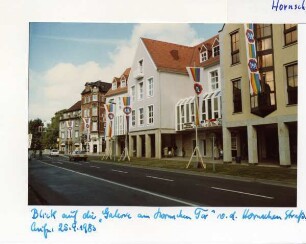 Hornsche Straße. Blick auf die "Galerie am Hornschen Tor" von der Hornschen Straße. mit C&A und Kino