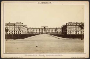 Albertstadt. Montirungsdepot. Arsenal. Administrationsgebäude : Albertstadt. Montirungsdepot. Arsenal. Administrationsgebäude. Aus: Albertstadt. Sämmtliche Militärbauten in Dresden. 18 Photographien nach der Natur nebst Übersichtsplan. Verlag Adolf Gutbier, Dresden 1880, Blatt 7, Carte Cabinet. Verwalter: SLUB Dresden Hist.Sax.G.573 m