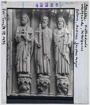 Amiens: Kathedrale, Westfassade, Mittelportal, Apostel