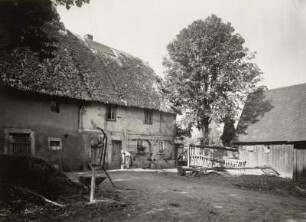 Polenz : Polenz. Bauernhof. Wohnstallhaus und Scheune. Hofansicht