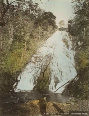 Der Yudaki-Wasserfall, bei Nikkô 日光の 滝
