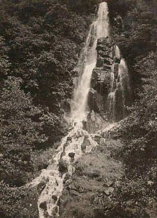 Thüringen. Trusetaler Wasserfall südlich des Inselberges
