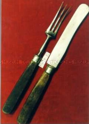 Besteck: Messer und Gabel