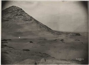 Huaca de la Luna am Fusse des Cerro Blanco