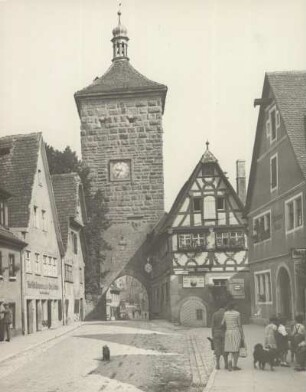Rothenburg ob der Tauber. Oberes Tor am Plönlein