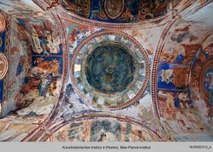 Die Ausmalung der Marienkirche : Deckenausmalung mit Christus Pantokrator in der Kuppel