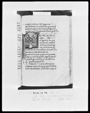 Graduale, Sakramentar und Sequentiar — Initiale F (amulorum), darin Aufnahme Mariens in den Himmel, Folio 152recto