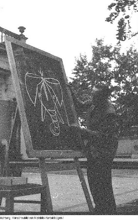 Junge Pioniere, verschiedene Veranstaltungen in Dresden: Weihnachten im Pionierpalast "Walter Ulbricht", Ausstellung der außerschulischen Einrichtungen der Stadt Dresden am Postplatz, Kinderfest der Zeitung "Wochenpost", Dezember 1954 - Juli 1955 & Kulturausscheid der Jungen Pioniere, 12. Juni 1955