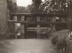 Großkmehlen. Schloß (um 1570). Brücke über den Wassergraben